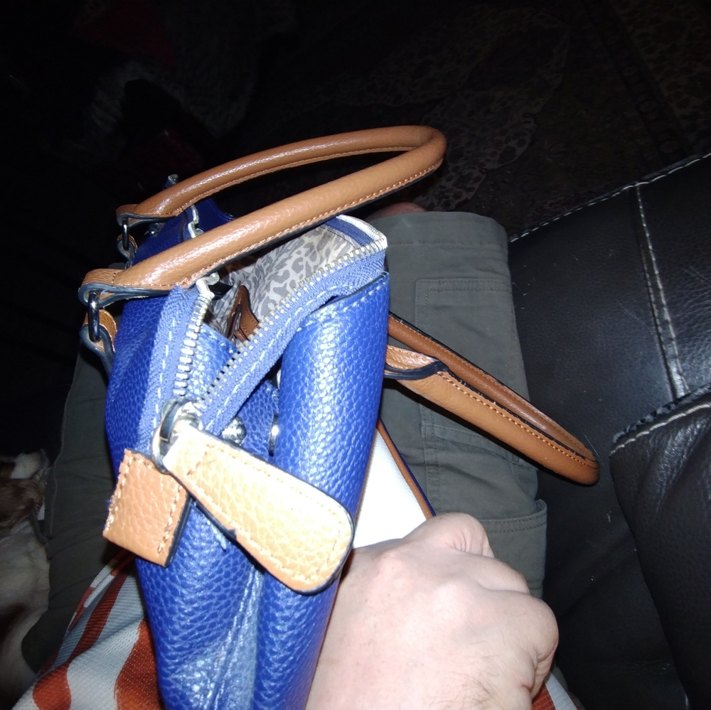 GUESS 2 Zipper handbag Multi Pocket Blue & White Brown Straps Cheetah P Lining - Picture 6 of 9